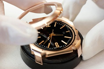 无锡欧米茄表有雾气维修